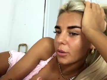 bellasnowxo