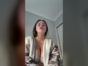 bigtittiesbyhea