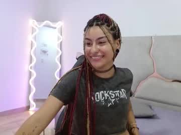dakota tay1
