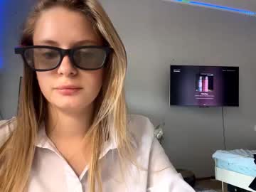 kittenkisss