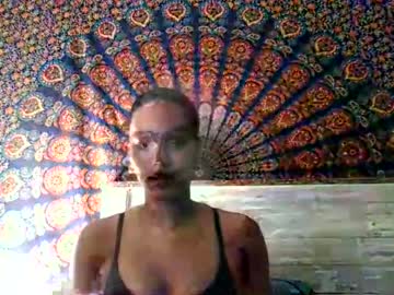 naomii08