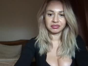 olivia mur27