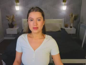shakira lux