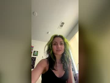 thebrattybelle9